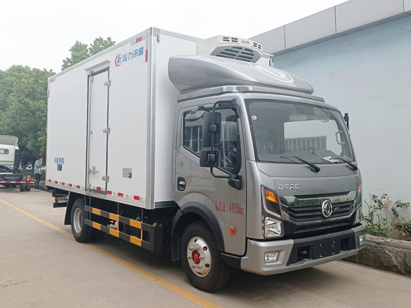 東風星云冷藏車